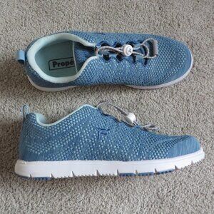 Propet Womens TravelWalker EVO Walking Shoes Size 6.5 Light Blue/Denim # AT062M